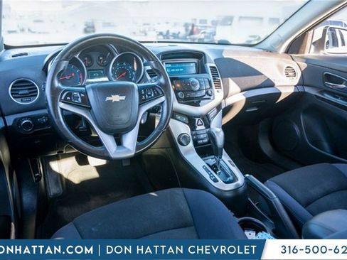 Used 2014 Chevrolet Cruze LT image 19