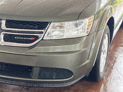 Used 2017 Dodge Journey SE image 8