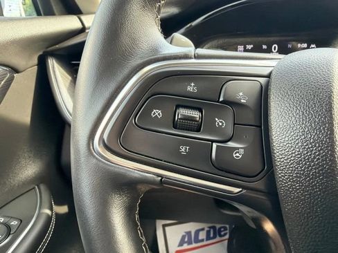 Used 2023 Buick Envision Essence AWD/4WD image 38