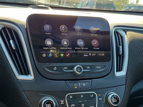 Used 2024 Chevrolet Malibu LT FWD image 26
