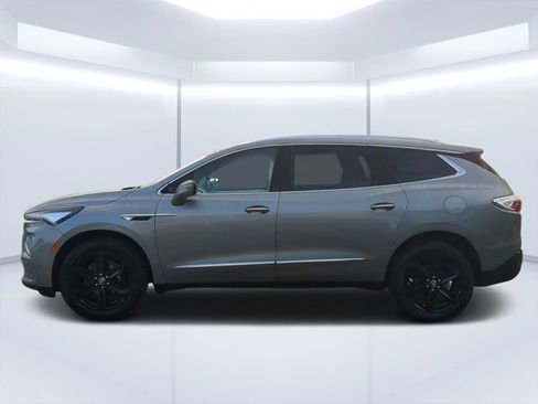 Used 2024 Buick Enclave Essence w/ Sport Touring Edition FWD image 6