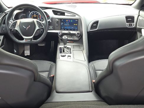 Used 2015 Chevrolet Corvette Z06 w/ 3LZ Preferred Equipment Group RWD image 12