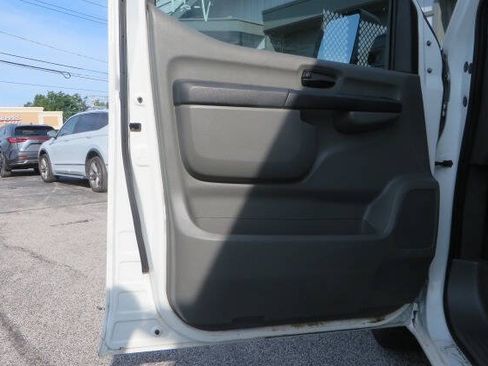 Used 2019 Nissan NV 2500 SV RWD image 11