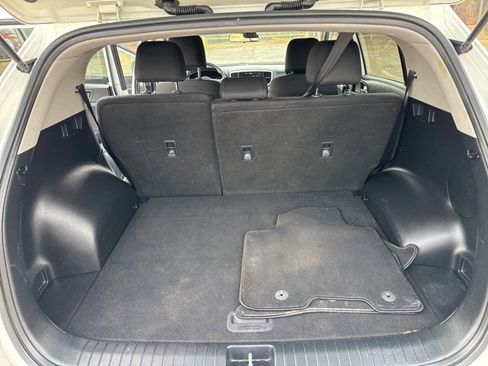 Used 2020 Kia Sportage LX image 11