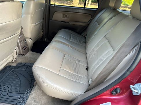 Used 2000 Toyota 4Runner SR5 w/ Upgrade Value Pkg 2 AWD/4WD image 27