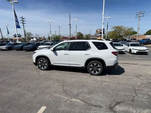 New 2026 Honda Pilot Elite image 6