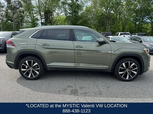 Certified 2026 Volkswagen Atlas Cross Sport SEL Premium R-Line AWD/4WD image 4