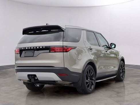 Certified 2025 Land Rover Discovery S AWD/4WD image 5