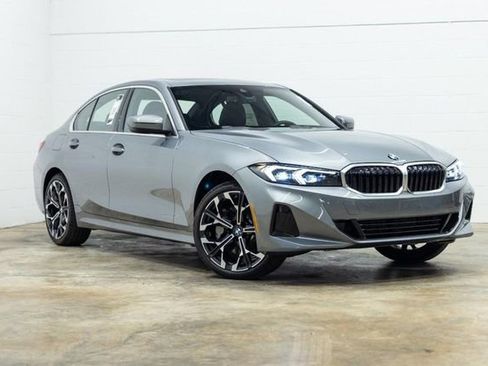 Certified 2025 BMW 330i xDrive Sedan w/ Premium Package AWD/4WD image 4