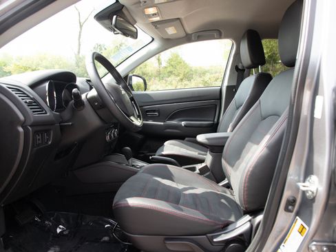 Used 2026 Mitsubishi Outlander Sport SE AWD/4WD image 22