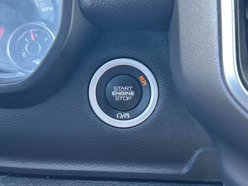 Used 2022 RAM 1500 Big Horn AWD/4WD image 41