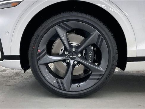 New 2026 Genesis GV70 2.5T Sport Prestige image 15