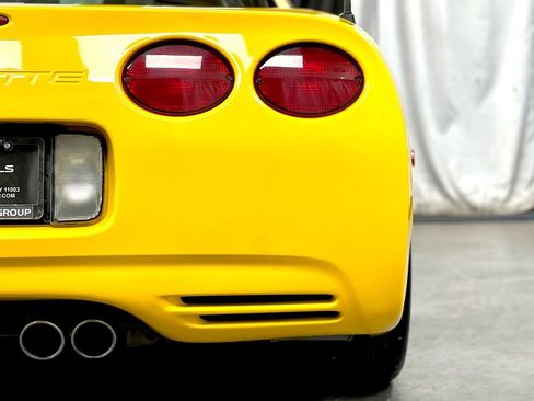 Used 2003 Chevrolet Corvette Z06 w/ Memory Package, 3 Drivers image 13