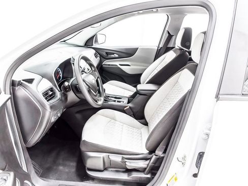 Used 2024 Chevrolet Equinox LS image 26