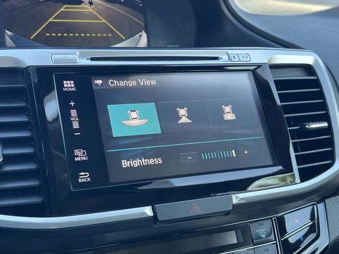 Certified 2017 Honda Accord Touring image 16