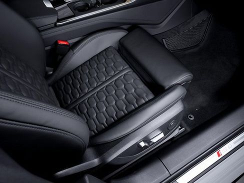 Used 2026 Audi RS 6 performance image 54