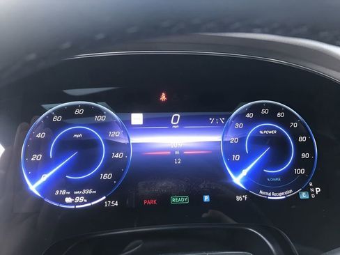 Used 2023 Mercedes-Benz EQS 580 4MATIC Sedan image 38