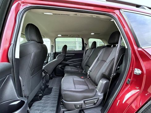 Used 2023 Subaru Ascent Premium w/ Convenience Package image 20