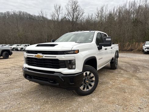 New 2026 Chevrolet Silverado 2500 Custom image 11