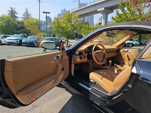 Used 2008 Porsche 911 Carrera 4 image 24