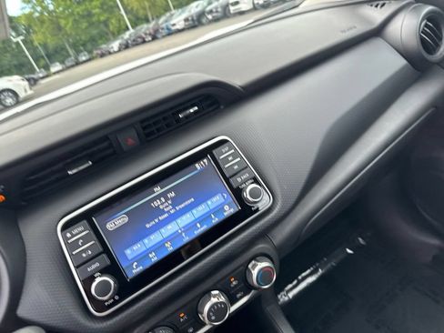 Used 2025 Nissan Kicks Play S FWD image 17