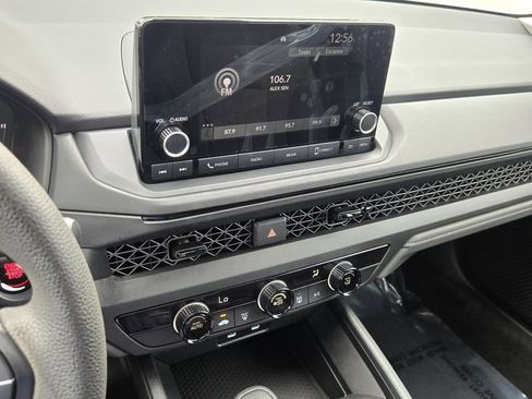 Used 2025 Honda Accord LX image 19