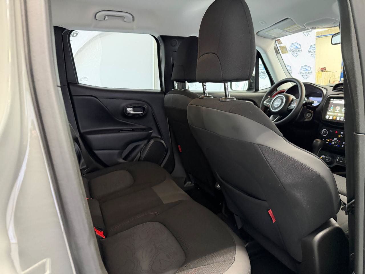 Used 2023 Jeep Renegade Trailhawk AWD/4WD image 22