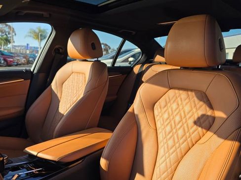 Used 2022 BMW 530i xDrive w/ Convenience Package AWD/4WD image 15