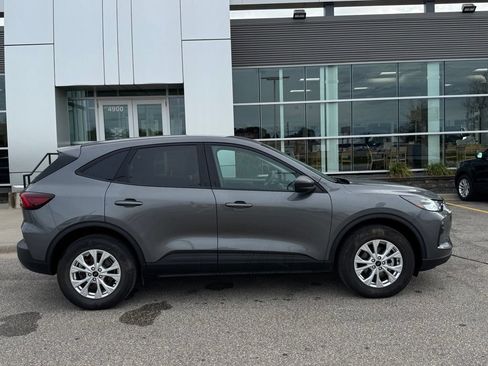 Used 2025 Ford Escape Active AWD/4WD image 45