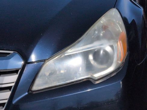 Used 2014 Subaru Outback 2.5i Limited w/ Moonroof Package image 11