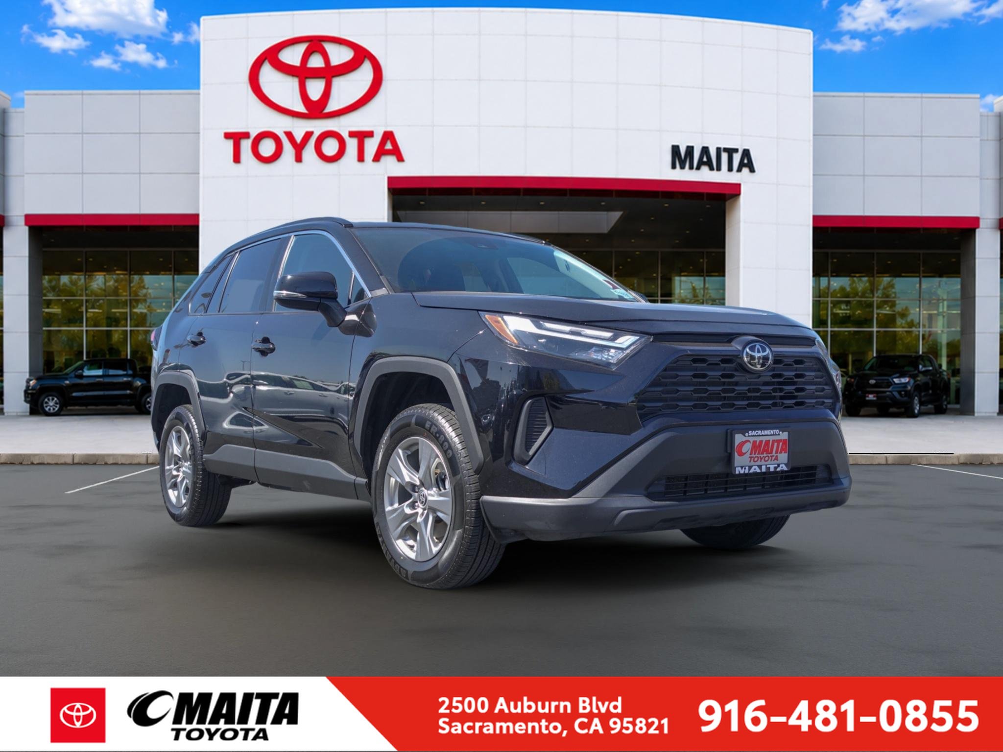 Used 2024 Toyota RAV4 XLE AWD/4WD image 1