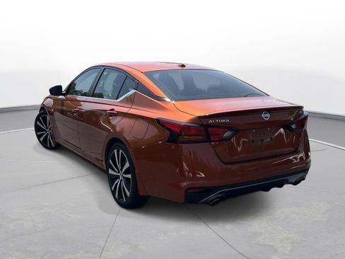 Used 2019 Nissan Altima 2.5 SR w/ SR Premium Package FWD image 8