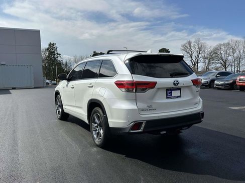 Used 2018 Toyota Highlander Limited Platinum image 25