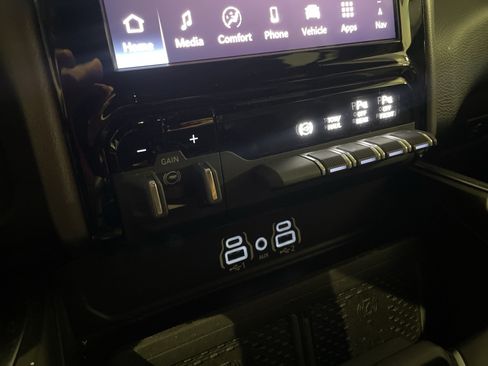 Used 2026 RAM 2500 Big Horn AWD/4WD image 30