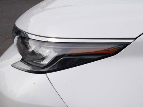 Certified 2025 Toyota Sienna XLE w/ XLE Plus Package image 16