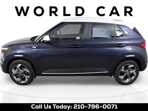 New 2025 Hyundai Venue Limited image 4