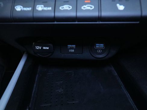 Used 2023 Hyundai Elantra Limited image 33