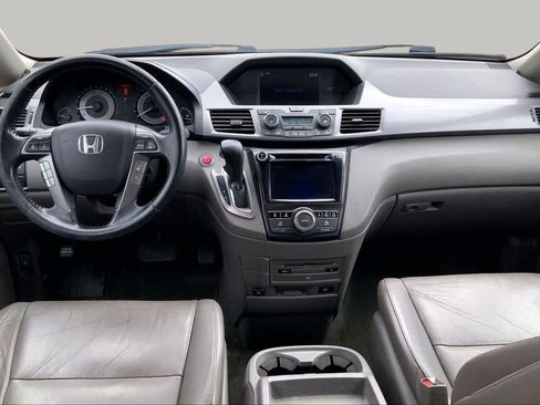 Used 2014 Honda Odyssey Touring Elite image 15