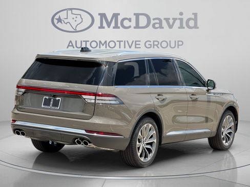 New 2025 Lincoln Aviator Reserve w/ Illumination Package RWD image 7