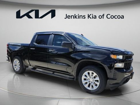 Used 2022 Chevrolet Silverado 1500 Custom AWD/4WD image 1