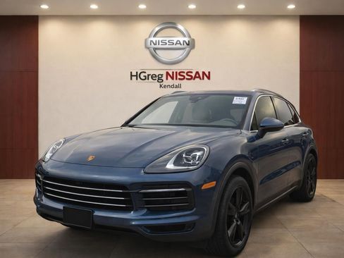 Used 2019 Porsche Cayenne AWD/4WD image 3