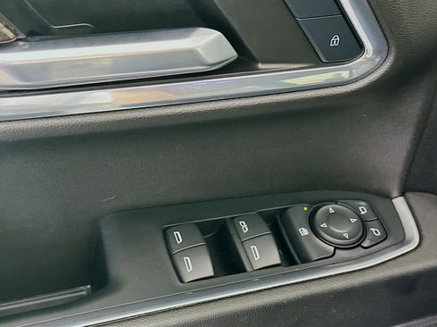 Used 2024 Chevrolet Silverado 1500 LT image 15
