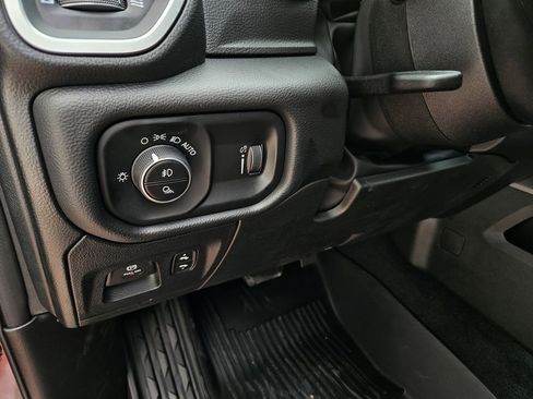 New 2026 RAM 1500 4x4 Crew Cab image 14