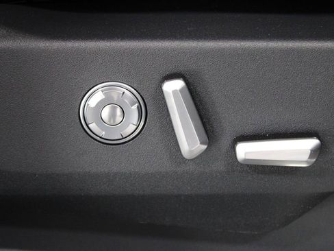 New 2026 Lincoln Navigator Reserve image 29