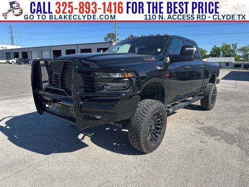 Used 2025 RAM 2500 Tradesman AWD/4WD image 1
