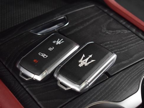 Certified 2023 Maserati Grecale Modena AWD/4WD image 42
