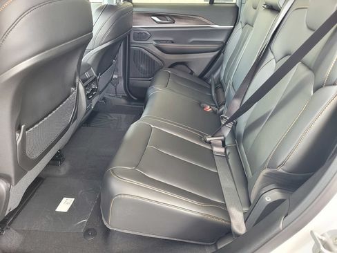 New 2026 Jeep Grand Cherokee Limited AWD/4WD image 5
