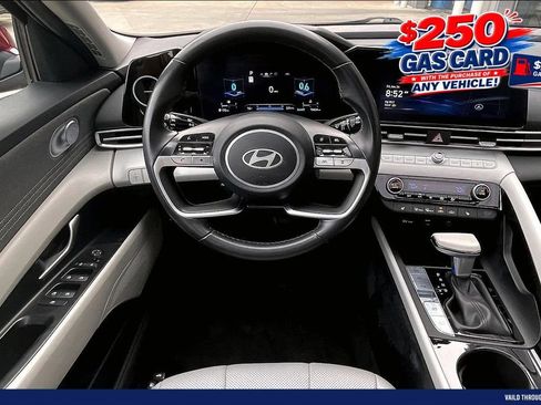 Used 2024 Hyundai Elantra Limited FWD image 5