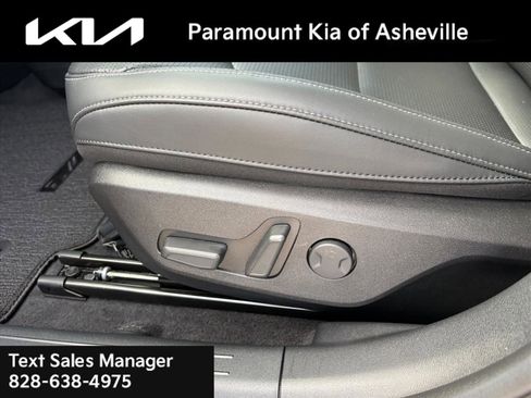 New 2025 Kia EV6 Wind image 19