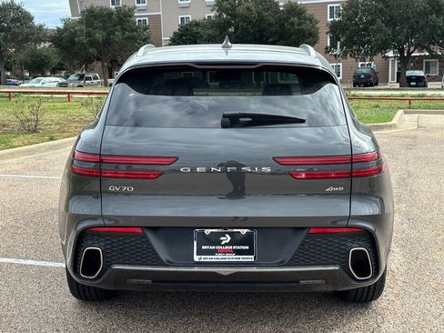 Used 2025 Genesis GV70 2.5T image 6